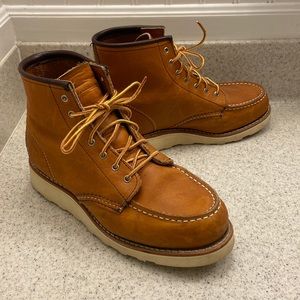 Women’s Red Wing Classic Moc Boot Size 7.5, Color: Oro Legacy